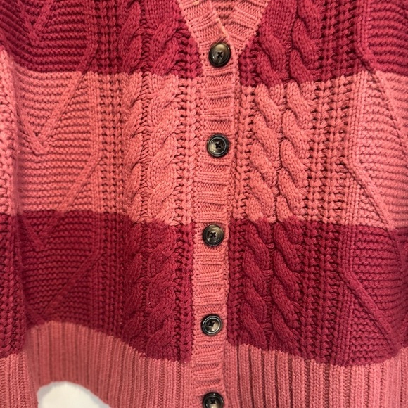 Torrid Sz: 2 Cable Knit Oversize Cardigan V-Neck Button Sweater Pink and Mauve. - Picture 10 of 10